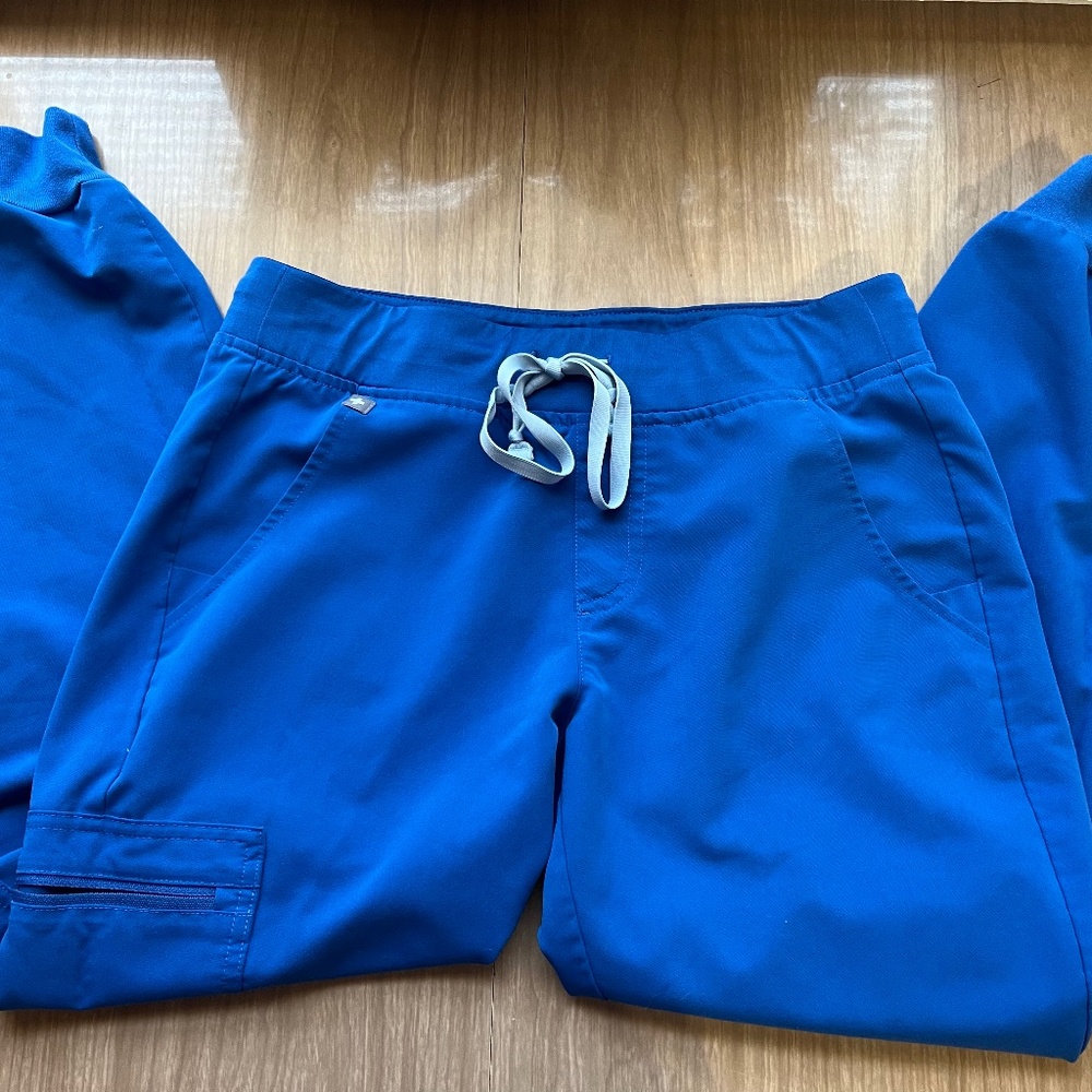 PETITE Figs Scrub Jogger Pants